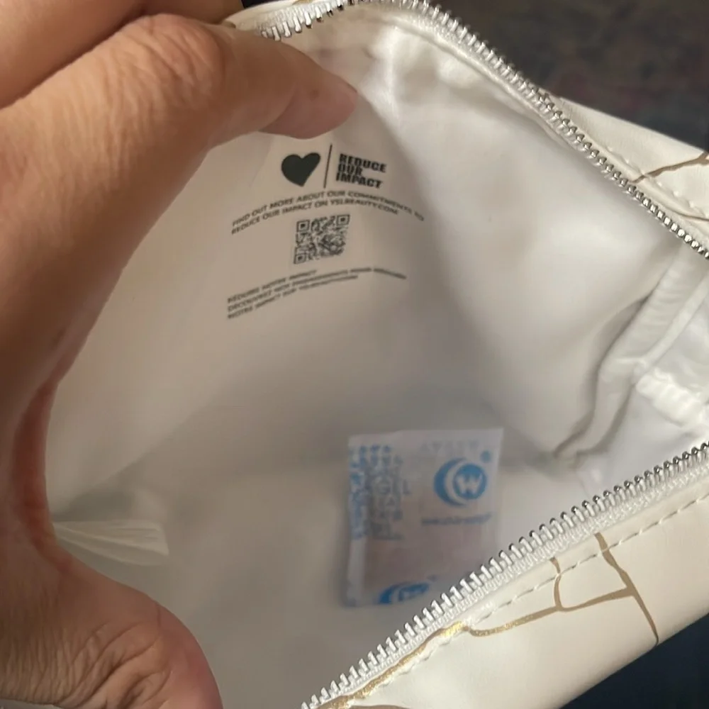 YSL Beauté White and Gold Makeup Bag - Picture 4 of 7